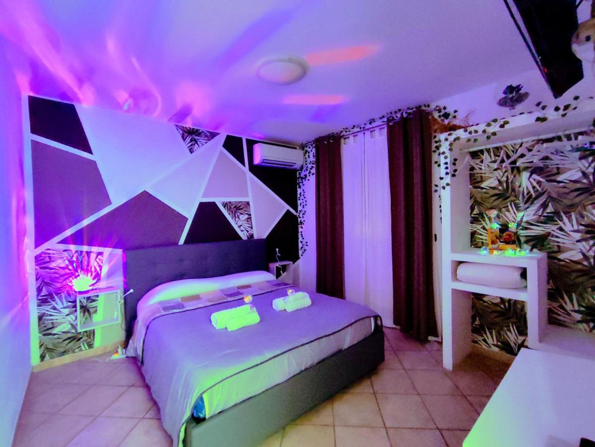 Casa Vacanze Isolotto Изола-делле-Феммине Экстерьер фото