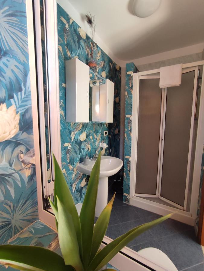 Casa Vacanze Isolotto Изола-делле-Феммине Экстерьер фото