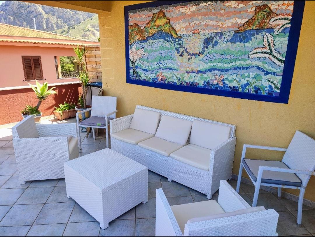 Casa Vacanze Isolotto Изола-делле-Феммине Экстерьер фото