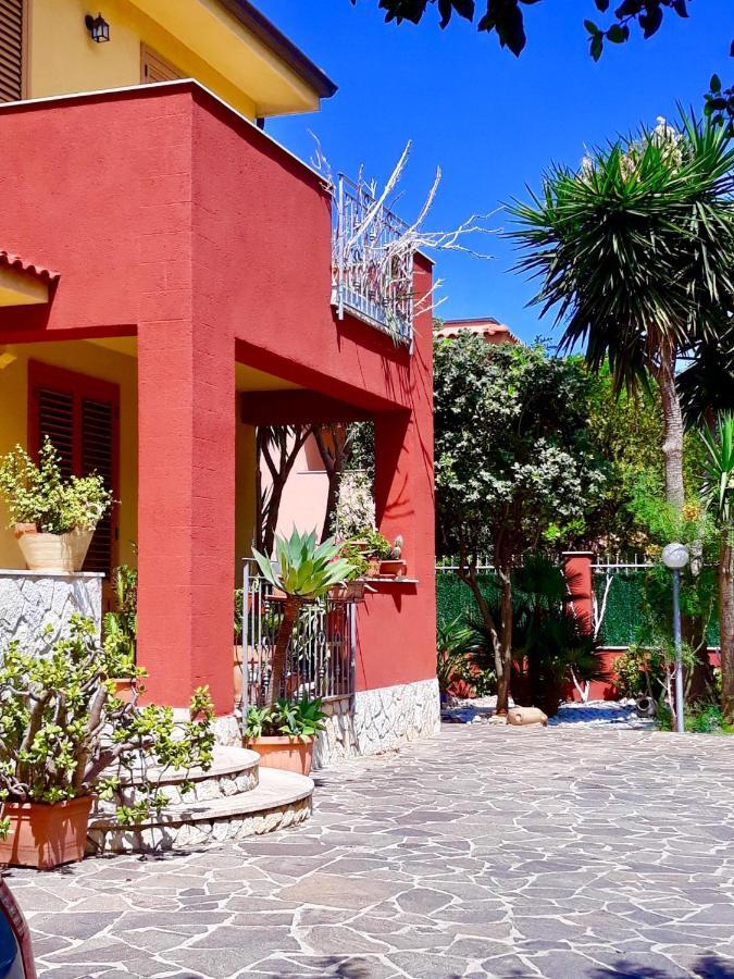 Casa Vacanze Isolotto Изола-делле-Феммине Экстерьер фото
